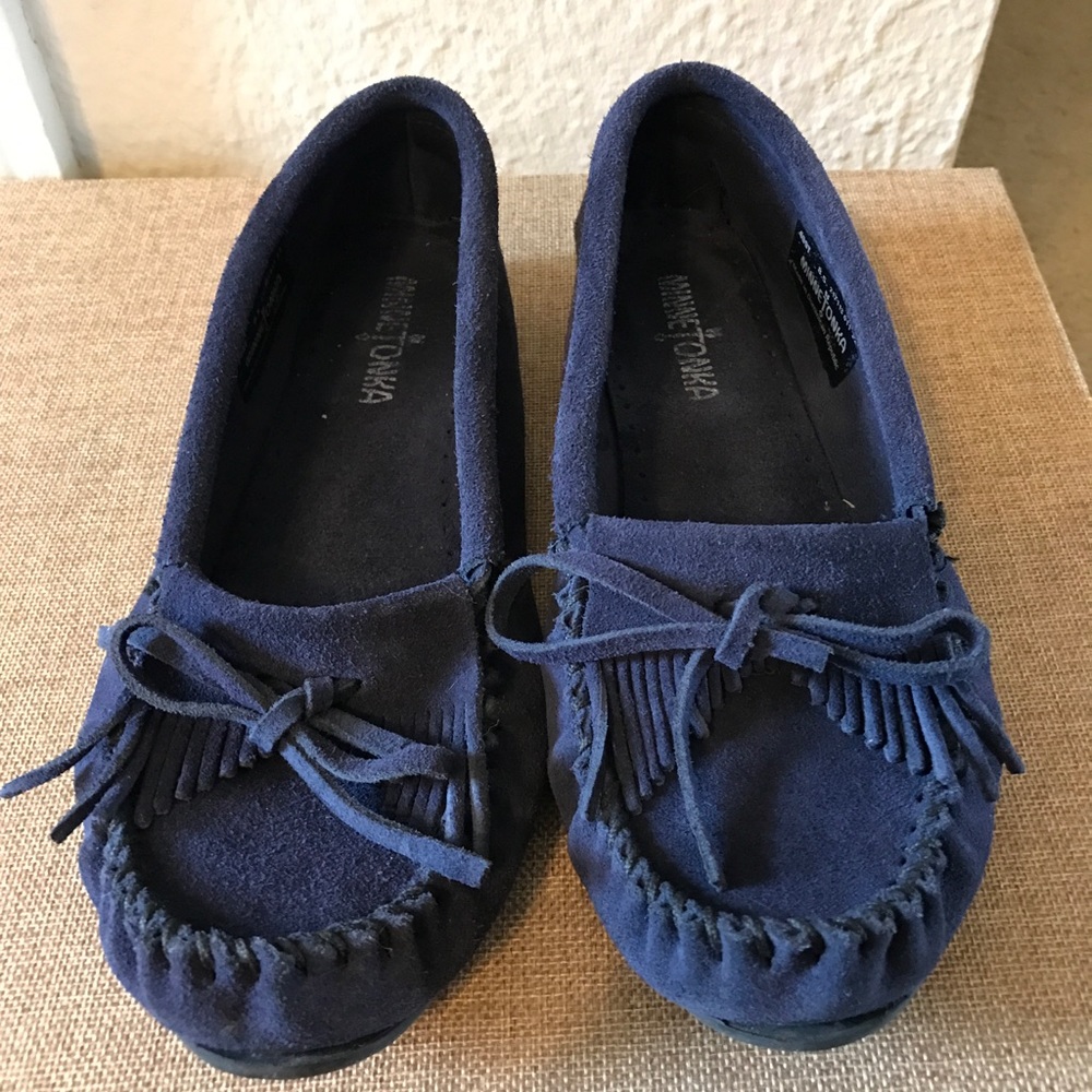 Minnetonka moccasins size 8.5